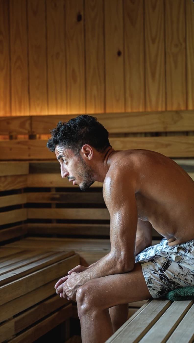 The 80°C Finnish dry sauna cabin at Growth Club
